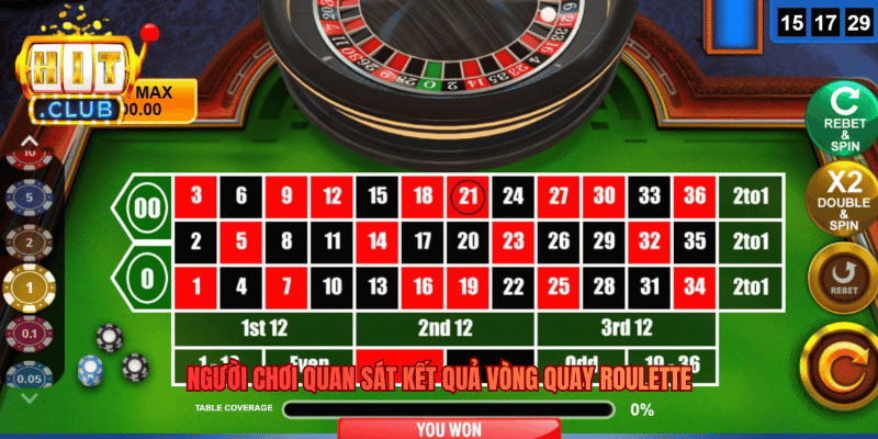 Roulette - Đẳng Cấp Bàn Xoay Nghệ Thuật Dự Đoán Trên Hitclub Người chơi quan sát kết quả vòng quay Roulette
